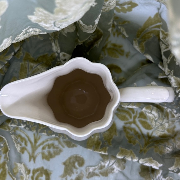 Vintage I. Godinger & Co. Porcelain Pitcher Cream Color,Scalloped Design - Picture 6 of 10